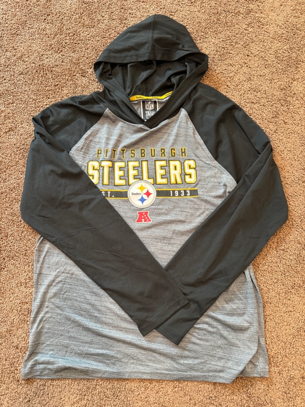 NFL Pittsburgh Steelers Gray & Black Hooded Long Sleeve Tee